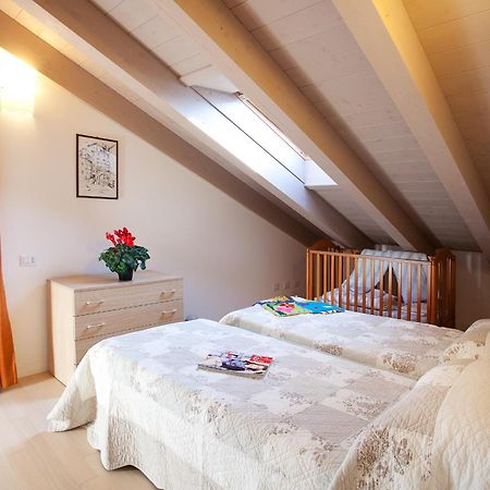 4 Village Centre Lenno Homes With Pool-By Italian Apartments Rum bild