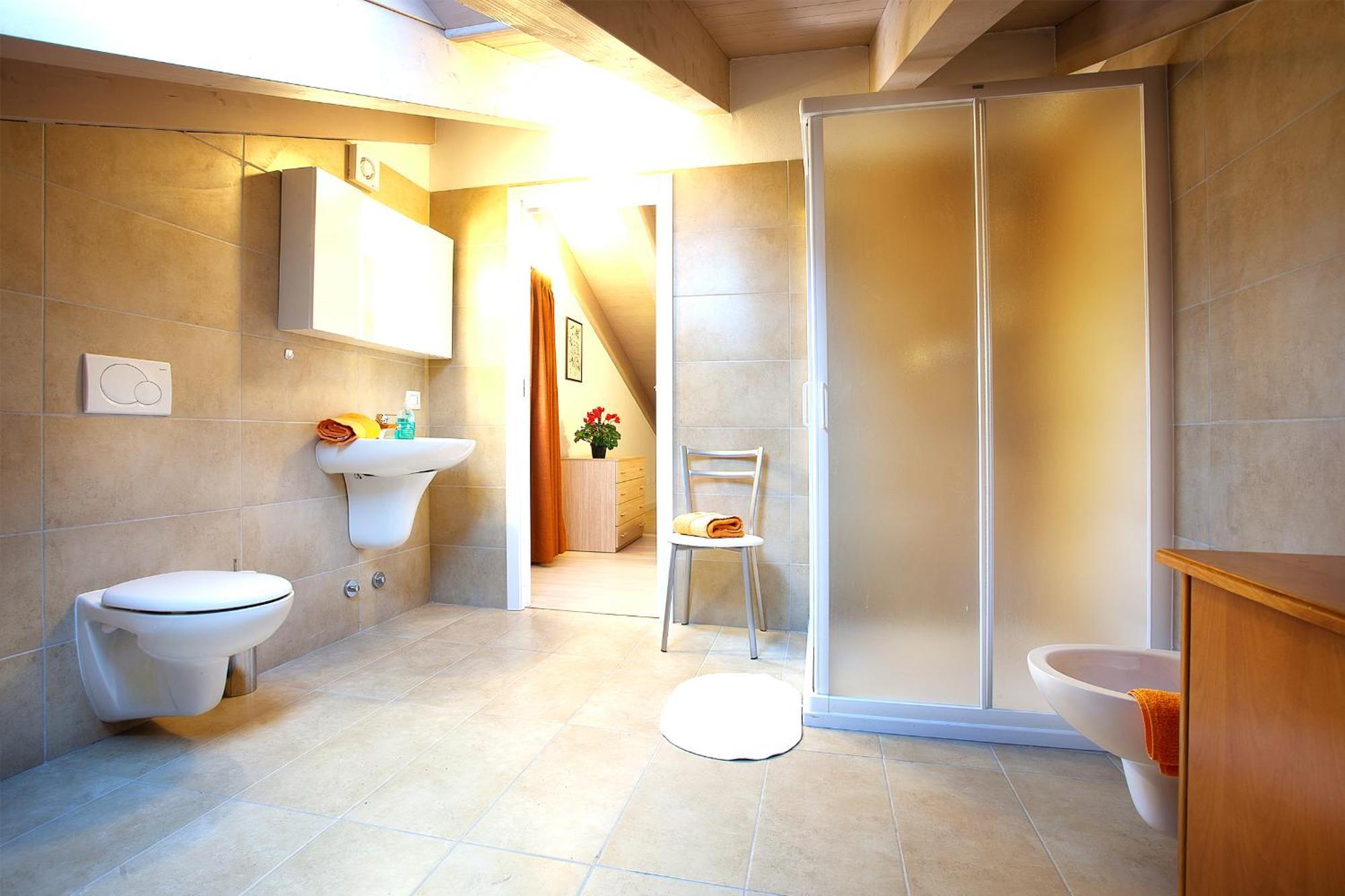 4 Village Centre Lenno Homes With Pool-By Italian Apartments Rum bild