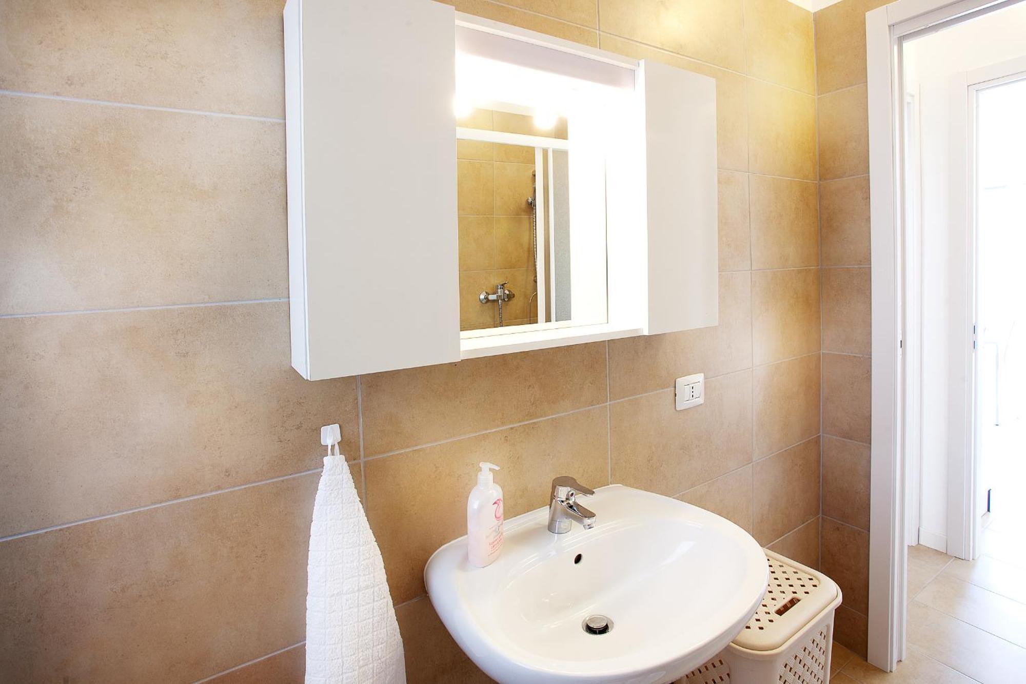 4 Village Centre Lenno Homes With Pool-By Italian Apartments Rum bild