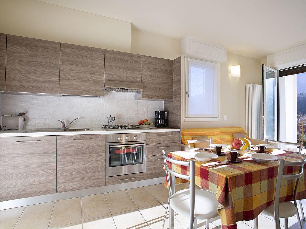 4 Village Centre Lenno Homes With Pool-By Italian Apartments Exteriör bild