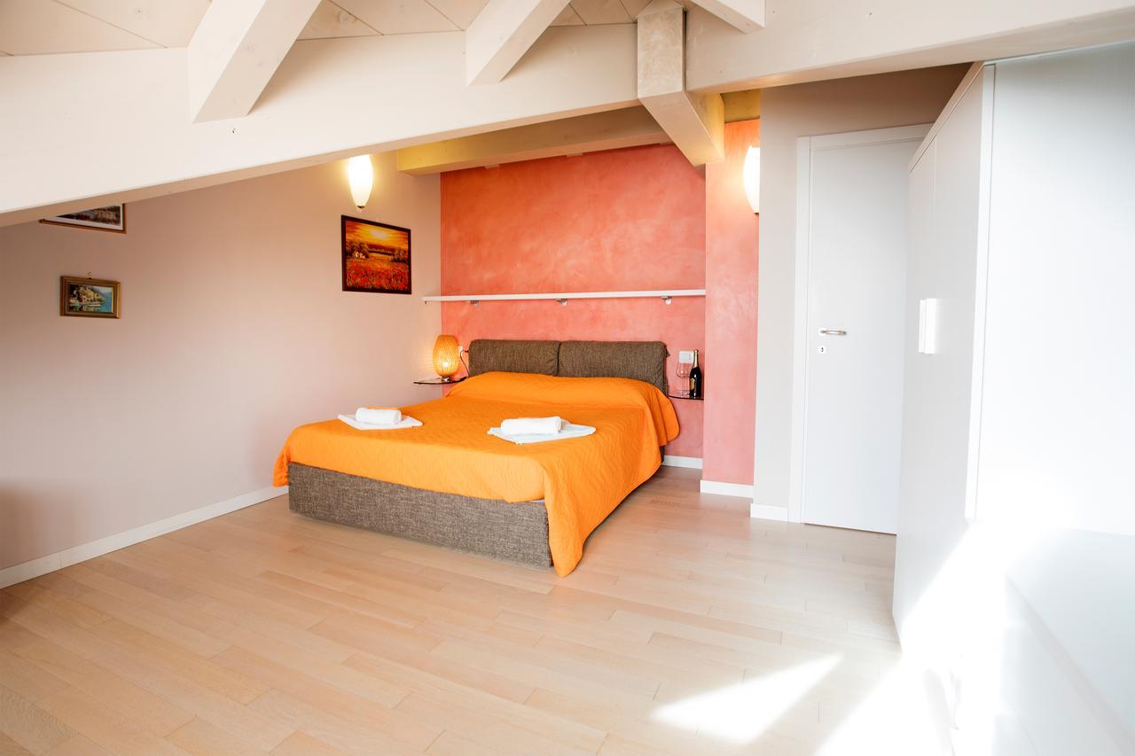 4 Village Centre Lenno Homes With Pool-By Italian Apartments Exteriör bild