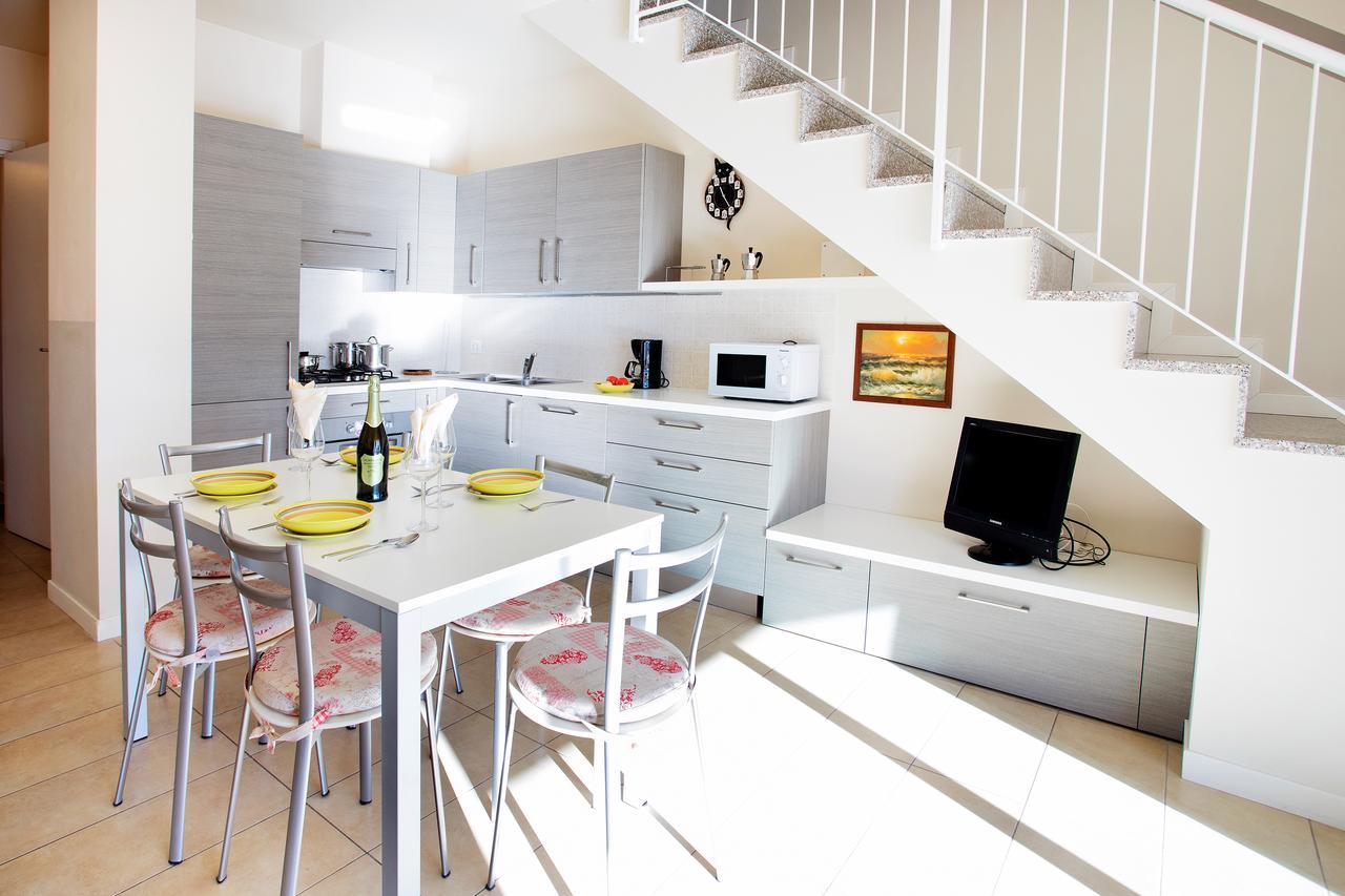 4 Village Centre Lenno Homes With Pool-By Italian Apartments Terraze, Spese, Sopra Spese, Spese II Exteriör bild