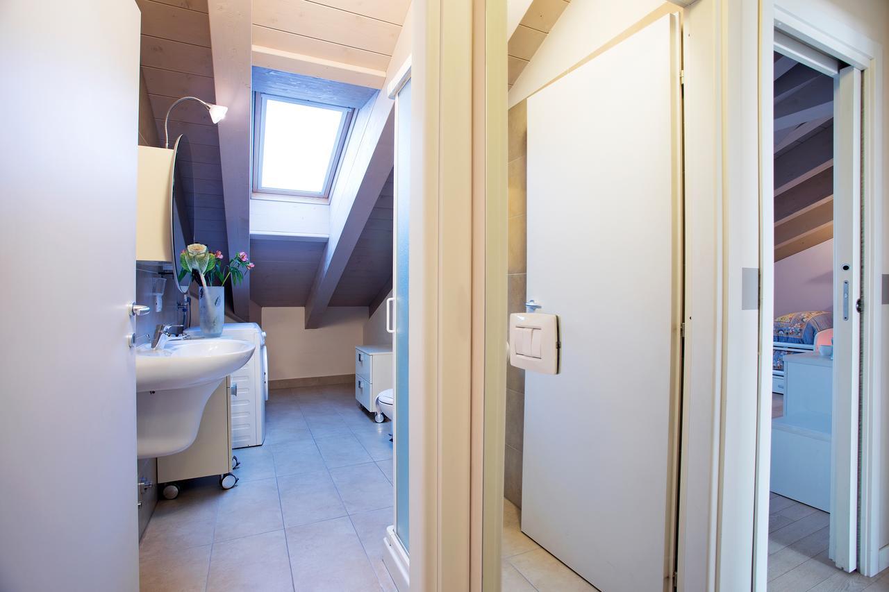 4 Village Centre Lenno Homes With Pool-By Italian Apartments Exteriör bild